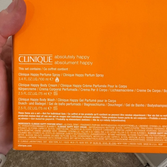 Clinique Absolutely Happy Set in Vibrant Orange - Picture 3 of 5